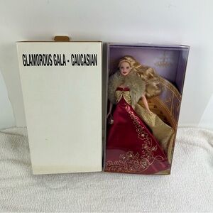 VTG NOS 2003 Avon Exclusive Glamorous Gala Barbie Doll.